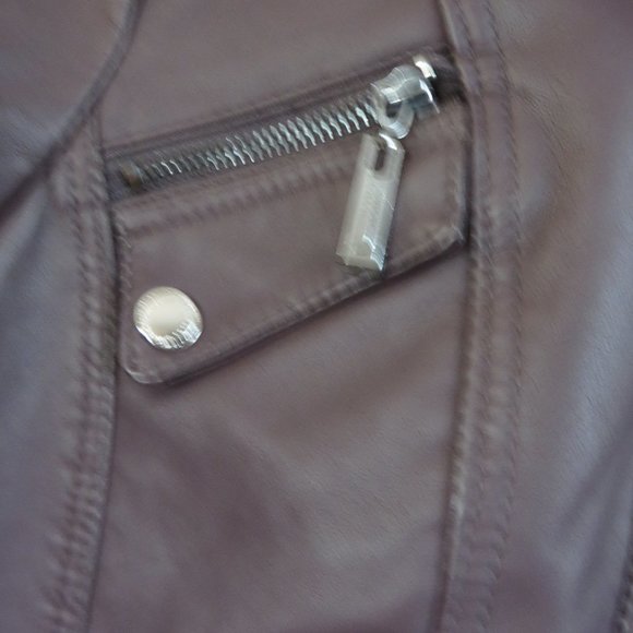 Jou Jou Fitted Vegan Leather Jacket size xl. - Picture 10 of 15